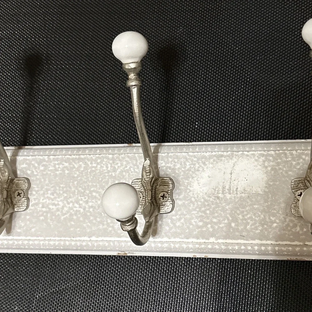 White Wood Wall CoatRack 5 Double Hooks Ceramic Knobs Shabby Chic 24